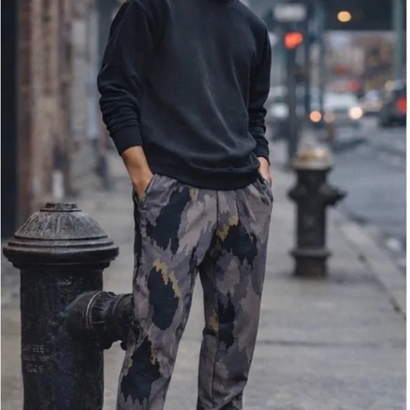 Lululemon Robert Geller Jogger Pants Mens M Gray Camo Techwear Commute - Picture 2 of 8